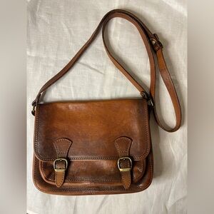 I Medici Leather Crossbody Messenger Buckle Bag